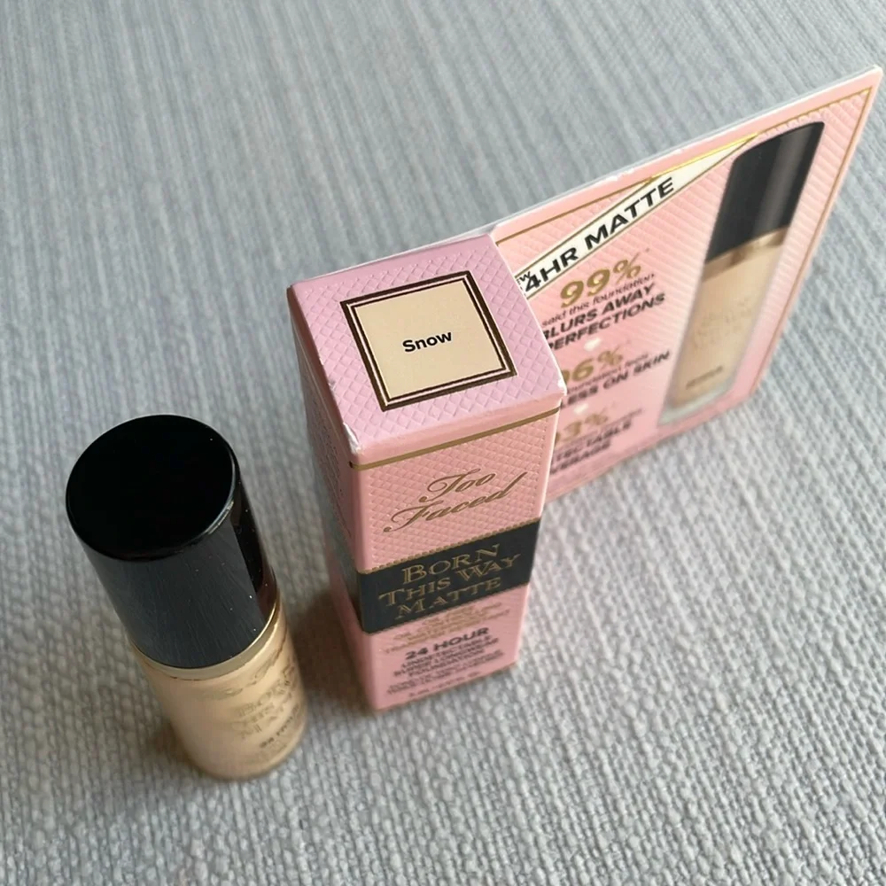 Too faced born this way matte foundation mini - Snow